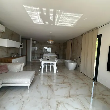 Apartmanhotel Belvedere Mondial 4*